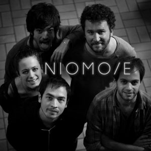 Le groupe Niomoye jouent au Centre à Saint Nazaire