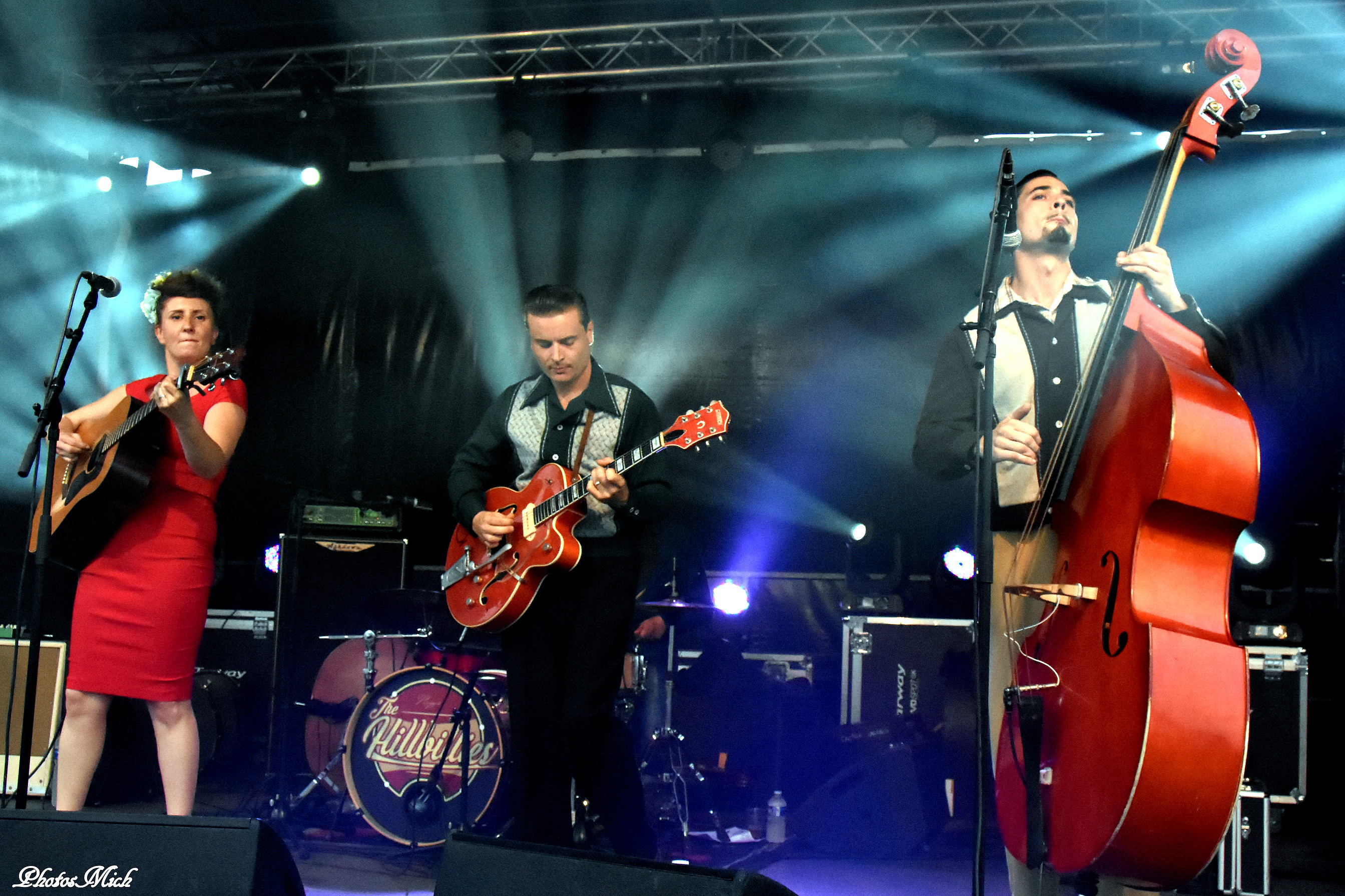 Les membres de The Cactus Candies sur scène qui viennent jouer au café-concert Le Centre à Saint Nazaire