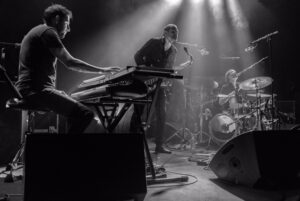 Scène avec les musiciens de LK2